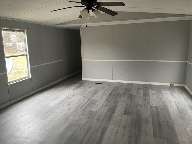 Building Photo - 1281 Hano Rd