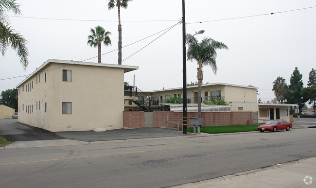 Building Photo - 11002 Sherman Ave