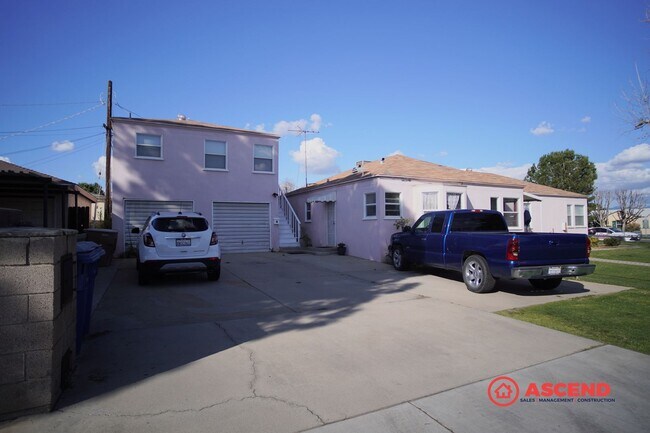 Foto del edificio - 2301 Olympic Dr