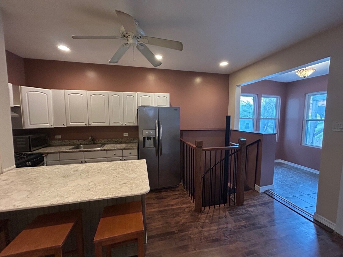 Photo - 3849 W School St (Chicago, IL)