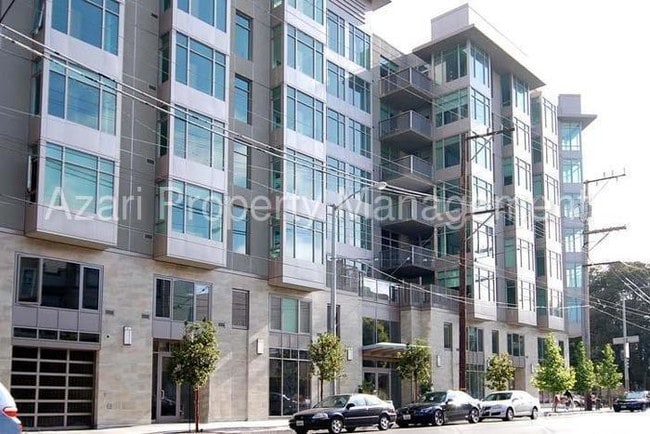 Building Photo - 55 Page St