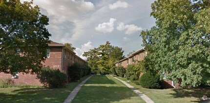 Building Photo - 1500 King Ave
