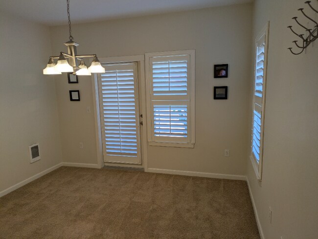 Foto del edificio - 10828 NE Red Wing Way