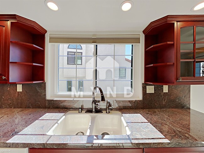 Foto del edificio - 3 br, 2.5 bath Townhome - 7868 Mission Vis...