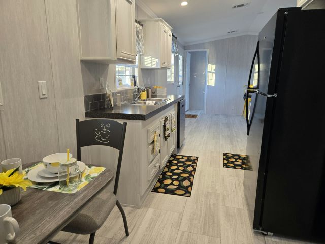 Foto del edificio - 6372 126th Ave N