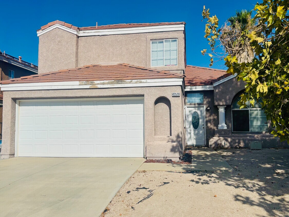 Foto principal - 42520 57th St W