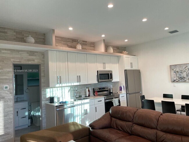 Foto del edificio - 524 NW 10th St