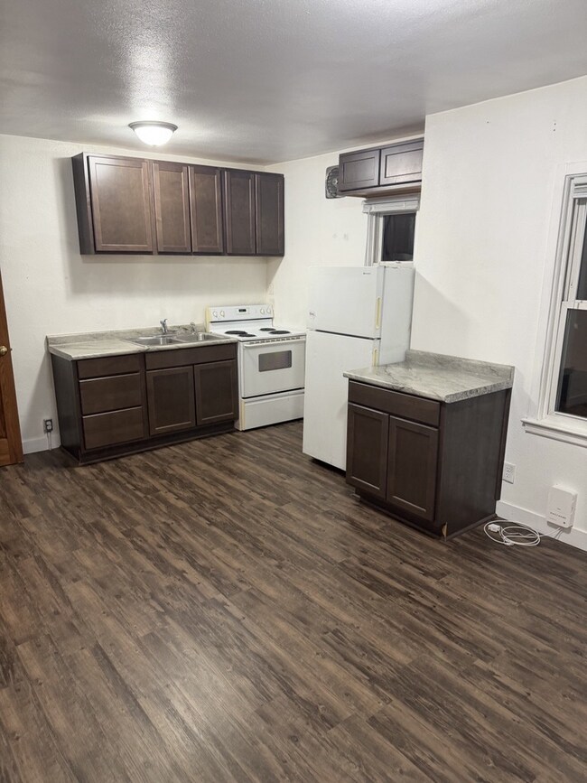 Foto del edificio - 5113 Lincoln Ave