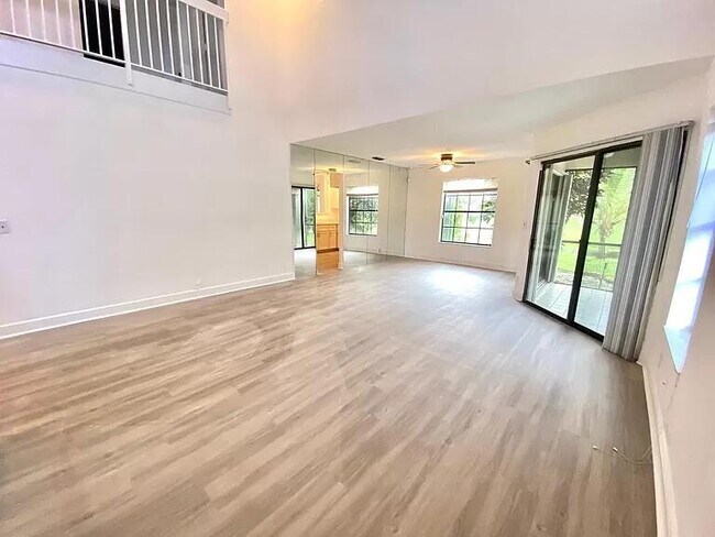 Building Photo - 1746 Harborside Cir