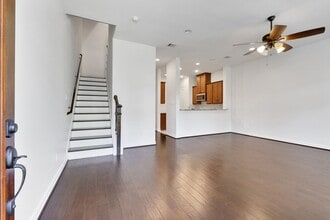 Building Photo - 12 Tassia Ln