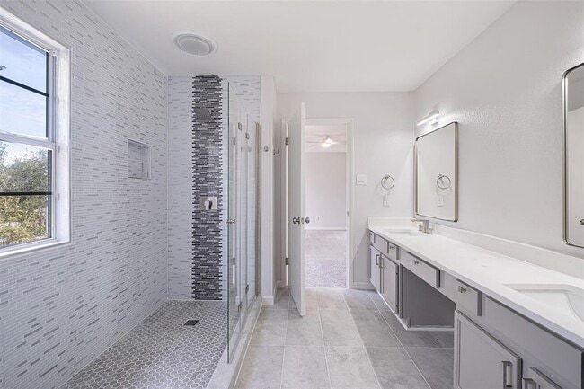 Building Photo - 2101 Bridal Path