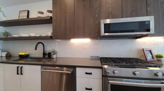 Building Photo - 2 Bedroom Condo in Prime Denver Location
