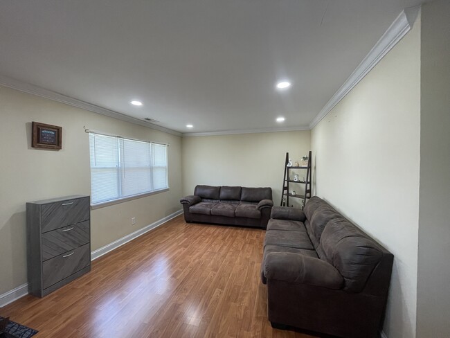 Foto del edificio - 2821 Newberry Rd