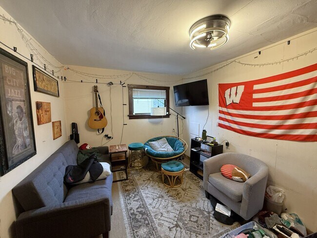 Foto del edificio - 1323 St James Ct