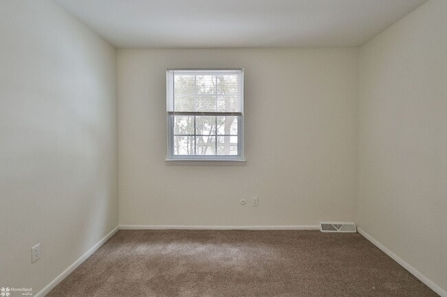 Building Photo - 305 S Warminster Rd