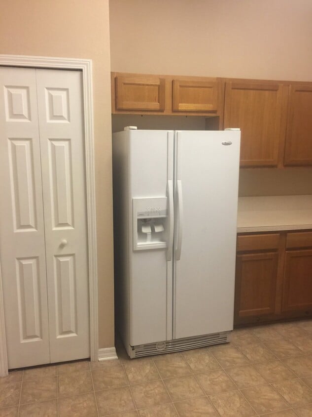 Foto del edificio - FOR RENT:  3 BEDROOM 2 BATHROOM CONDO LOCA...
