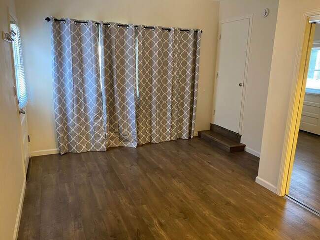 Foto del edificio - 3047.5 Macaulay St