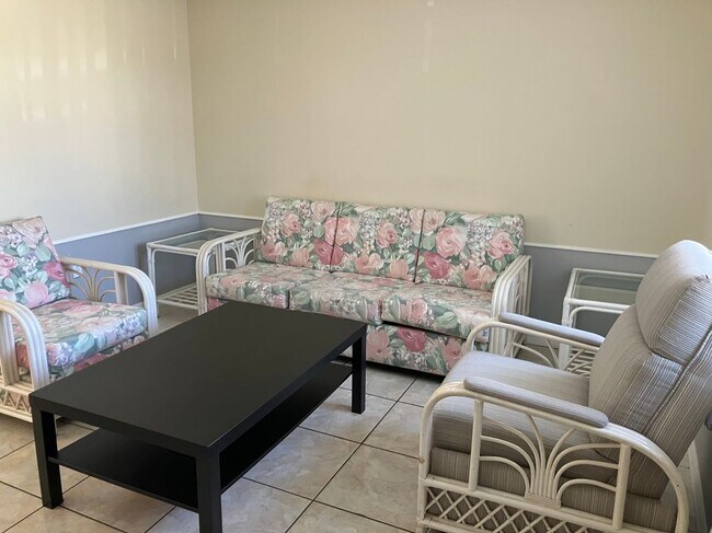 Foto del edificio - 4922 Elkner St