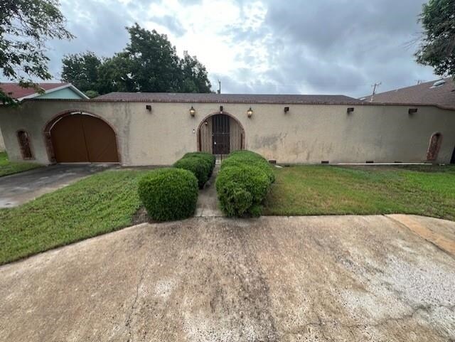 Foto principal - 4221 Logan Ave