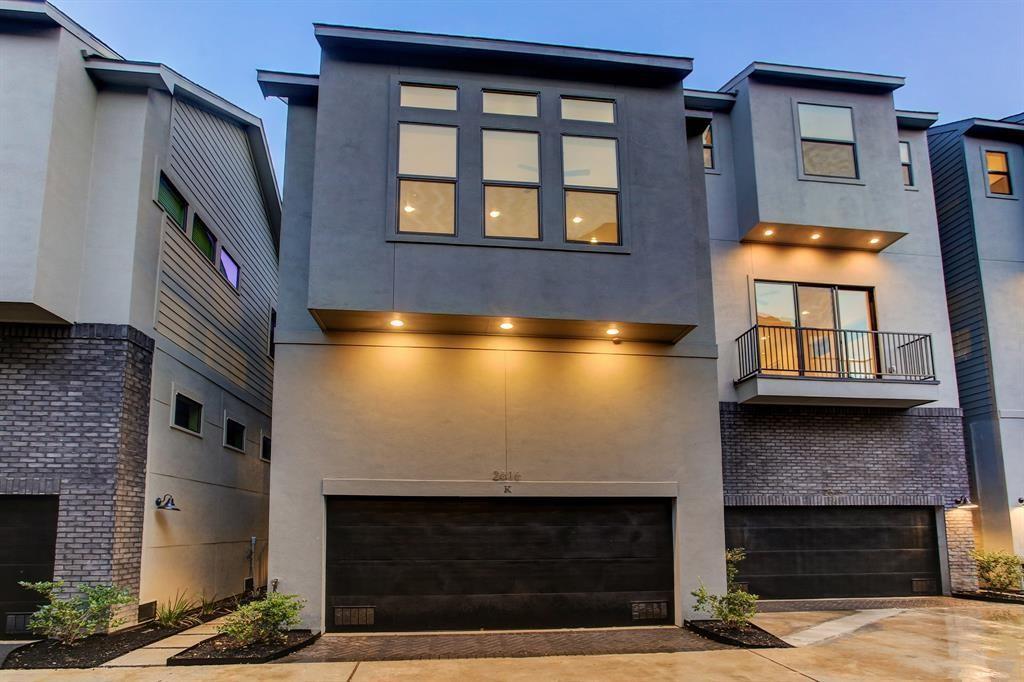 Foto principal - 2616 Riverside Dr