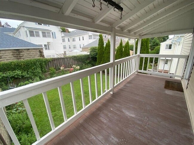 Foto del edificio - 533 School St