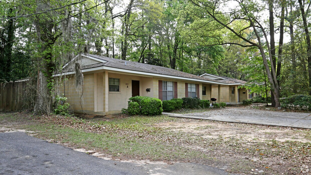 Primary Photo - 1845 S Gadsden St