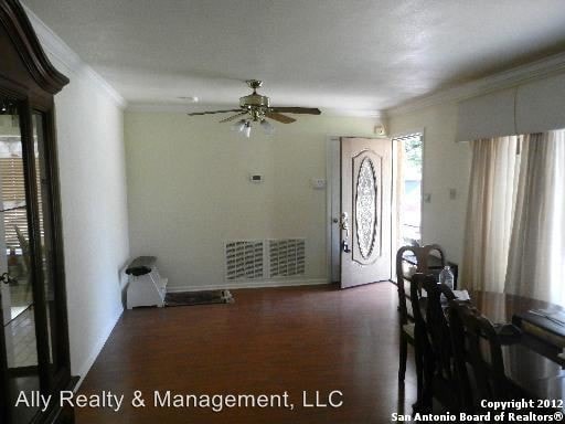 Building Photo - 226 Arapahoe Dr