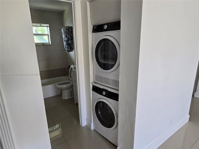 Foto del edificio - 4151 SW 19th St