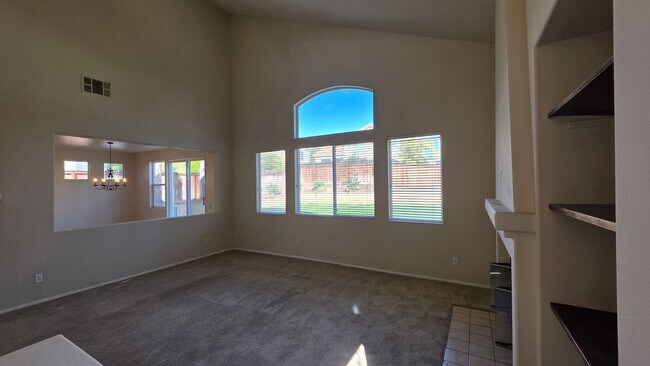 Building Photo - Paseo del Sol 3 bedroom