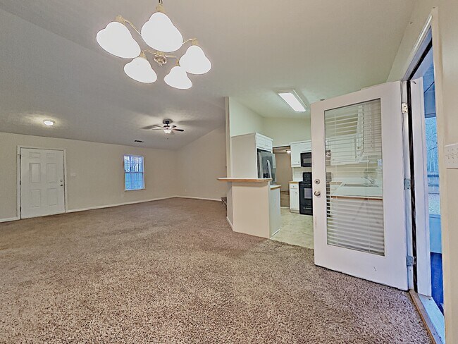 Building Photo - 95 Cypress Place
