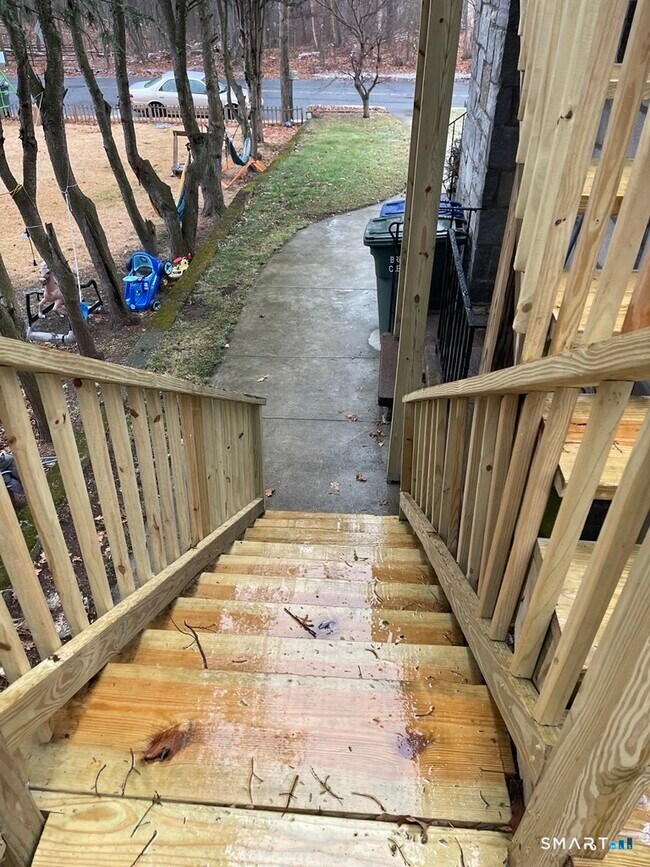 Foto del edificio - 598 Frenchtown Rd