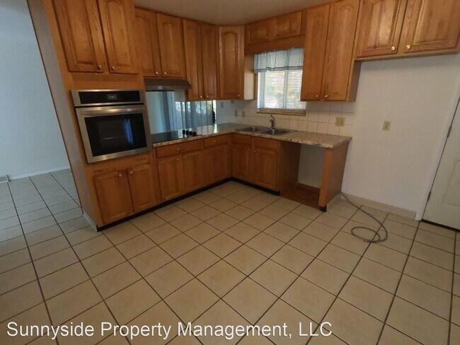 Building Photo - 3 br, 1.5 bath House - 750 Agate Street