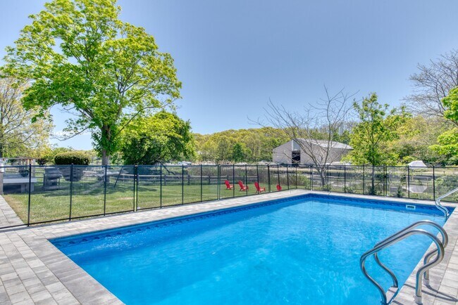 Building Photo - 230 Jockey Creek Dr
