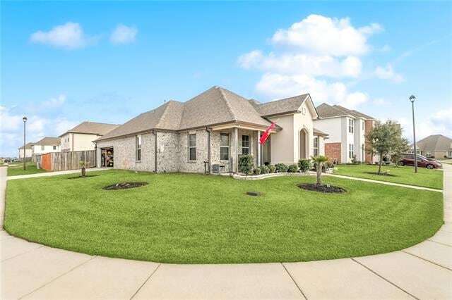 Building Photo - 1336 Shipyard Dr