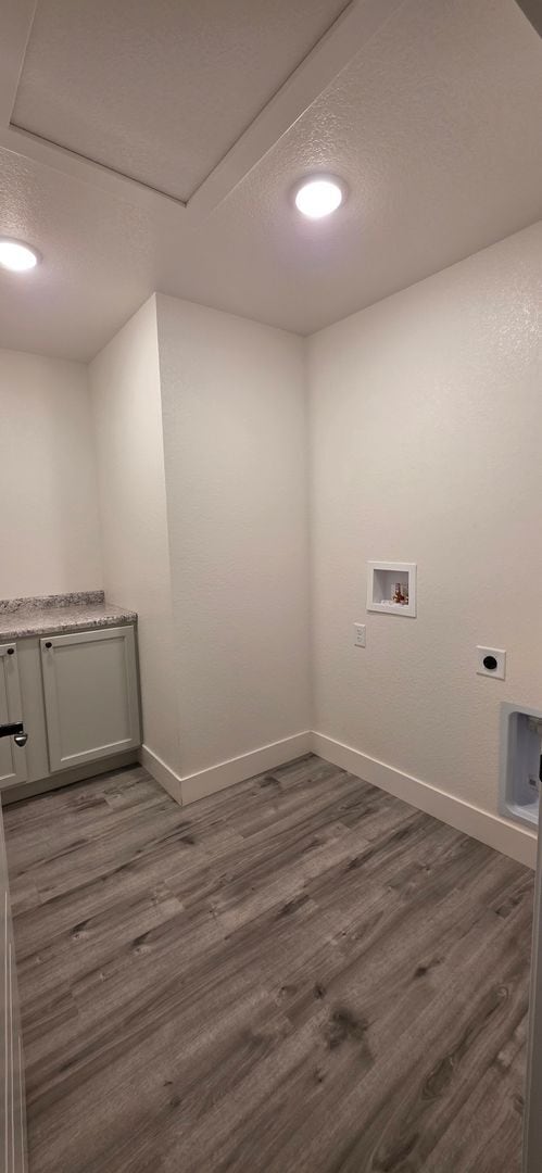 Building Photo - 2912 Cribbon Ave