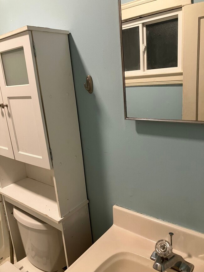 Building Photo - 1565 Woodward Ave