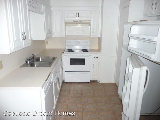 Foto del edificio - 2 br, 1.5 bath House - 4810 NW Motif Manor...