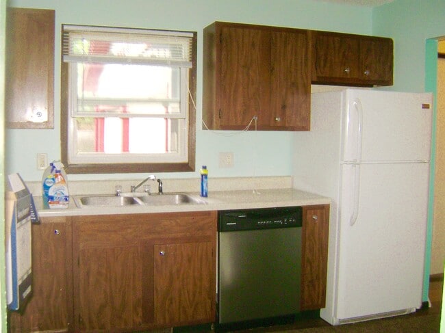 kitchen with dishwasher and window east - 2004 10th St