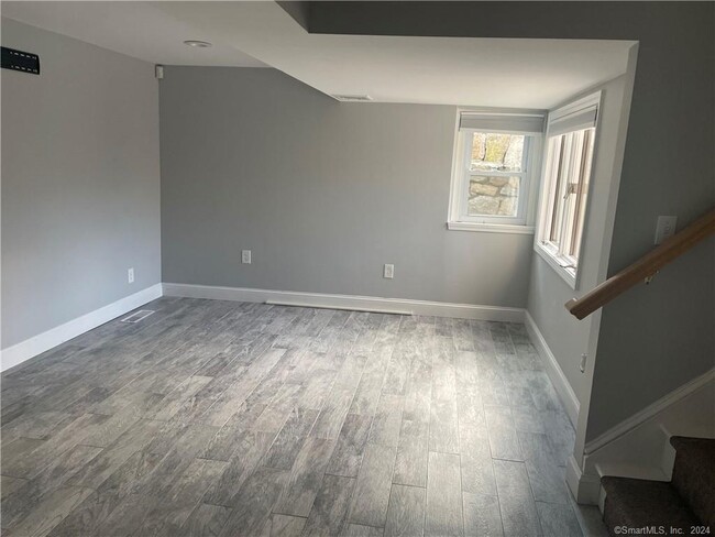 Building Photo - 30 Riversville Rd