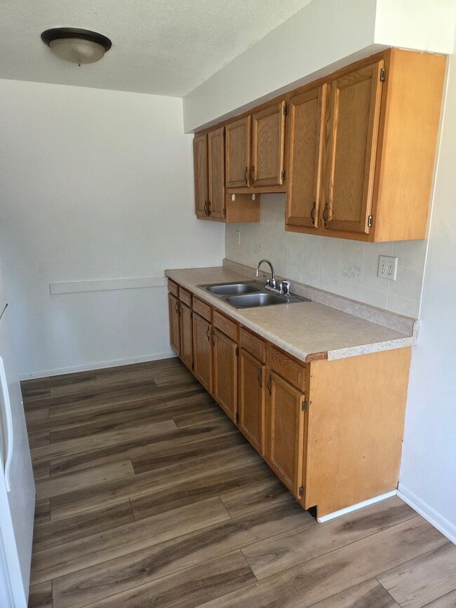 Foto del edificio - 1716 E 80th St