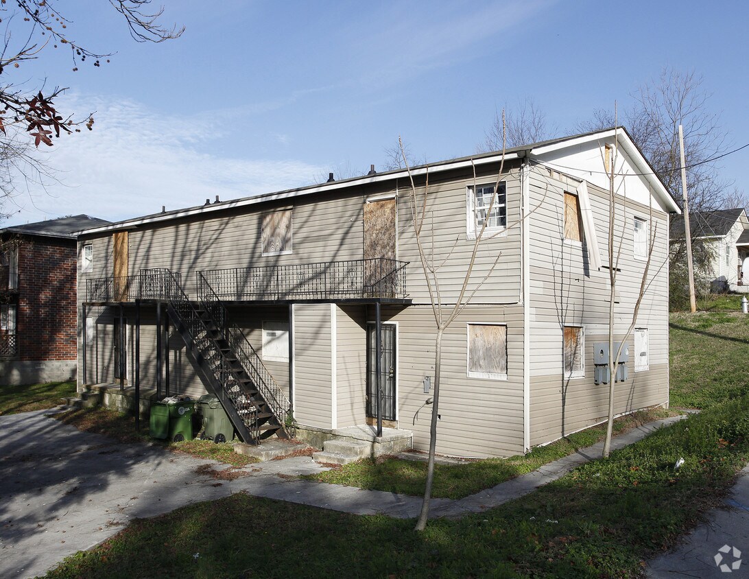 Foto del edificio - 216 Newport St NW