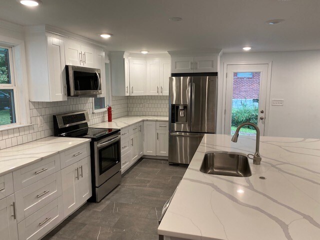 Foto principal - 2522 Warwick Cir NE