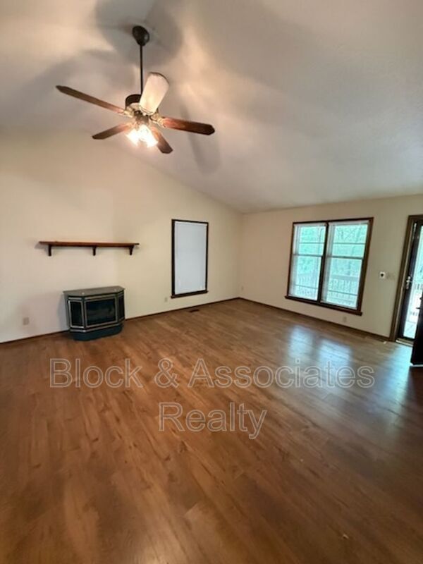 Building Photo - 3077 S North Carolina Hwy 58