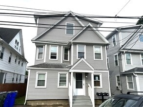 Building Photo - 109 Churchill St