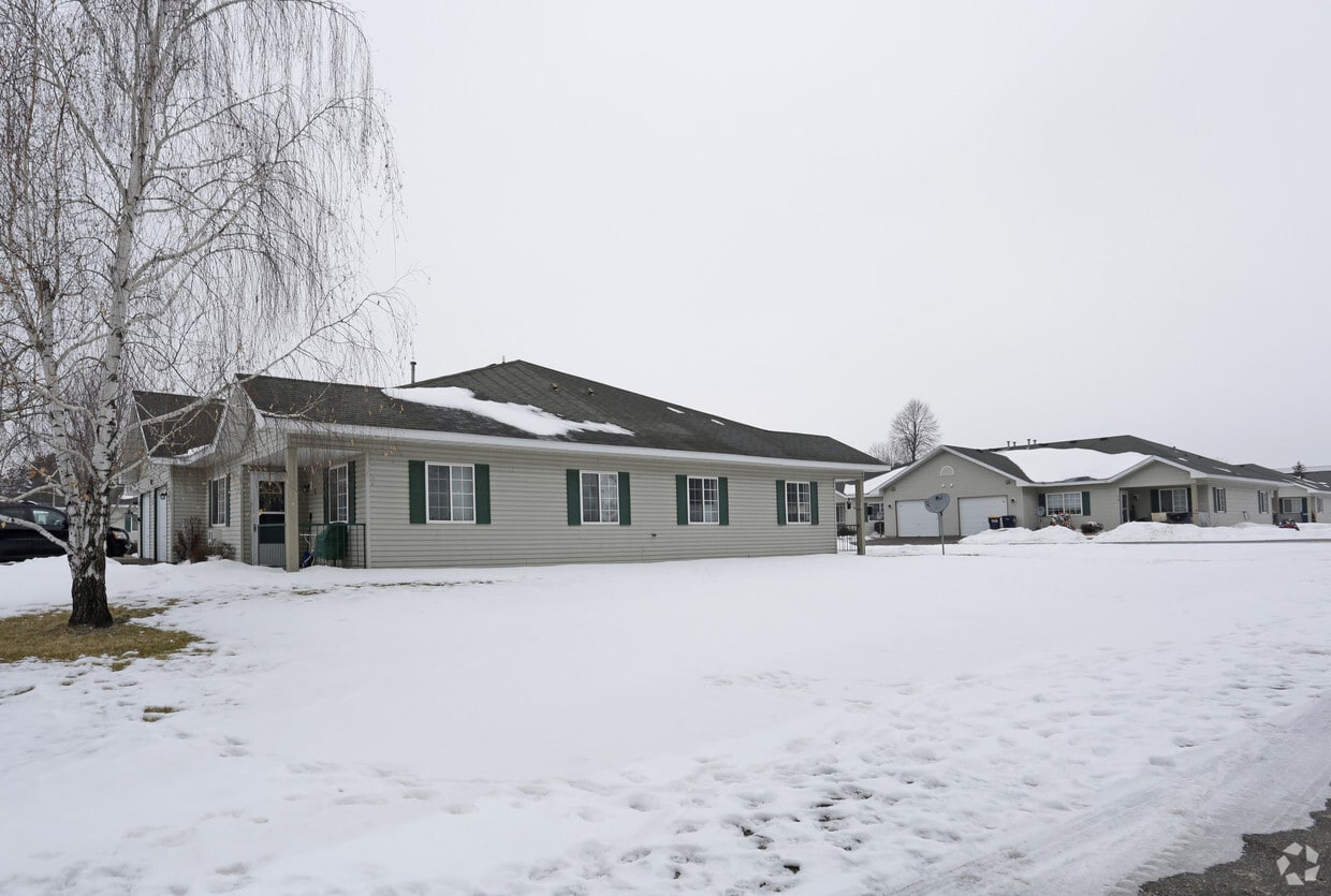 Building Photo - Cottages of Ellsworth