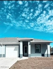 Building Photo - 1314 W 12th St