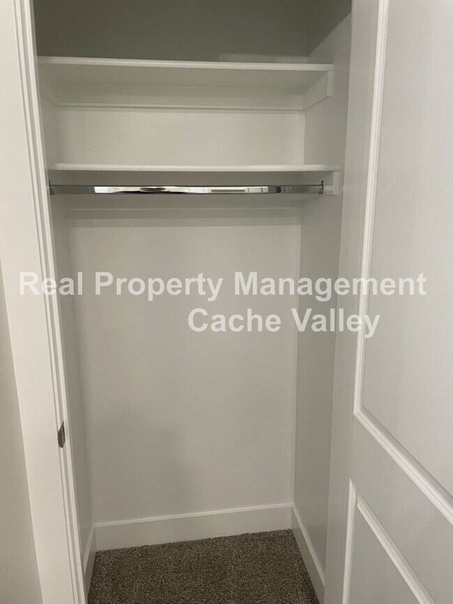 Building Photo - 1532 N 160 W