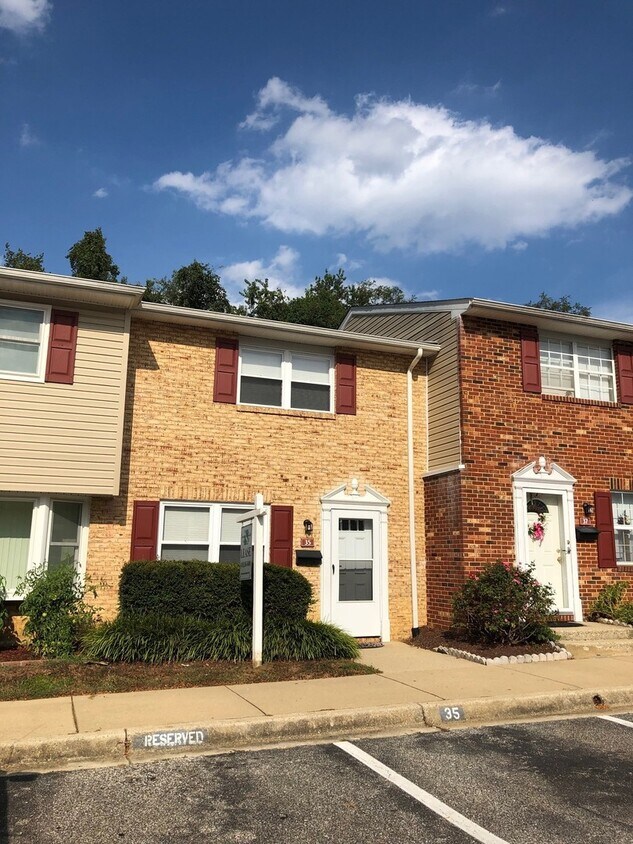 Foto principal - 3 BEDROOM IN HILLTOP VILLAGE