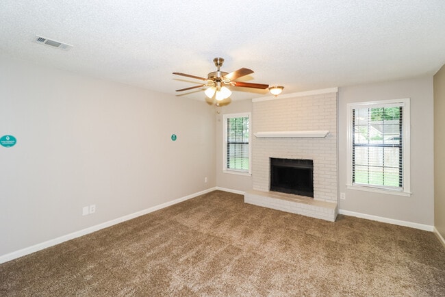 Foto del edificio - 3016 Shade Tree Cove