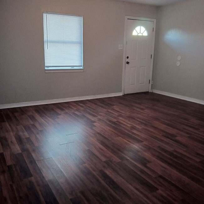 Building Photo - 4226 S Van Buren St